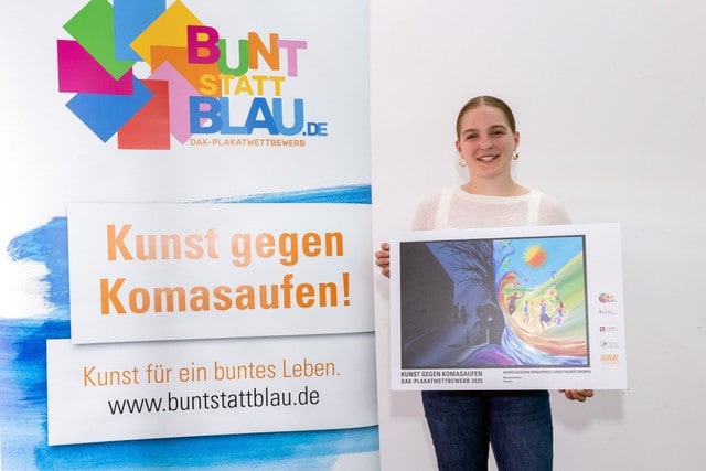 Marlene Damm erhält den Snderpreis "Junge Talente" Foto-Credit: DAK-Gesundheit / Paul Hahn
